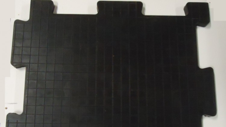 Модульное универсальное покрытие из резиновых плиток